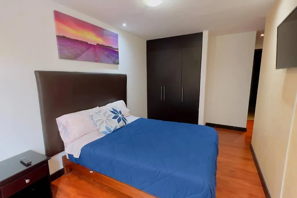 Apartamento Departamento De Lujo 2 Habitaciones Junto Al Hotel Sheraton Con Piscina Y Gym Quito